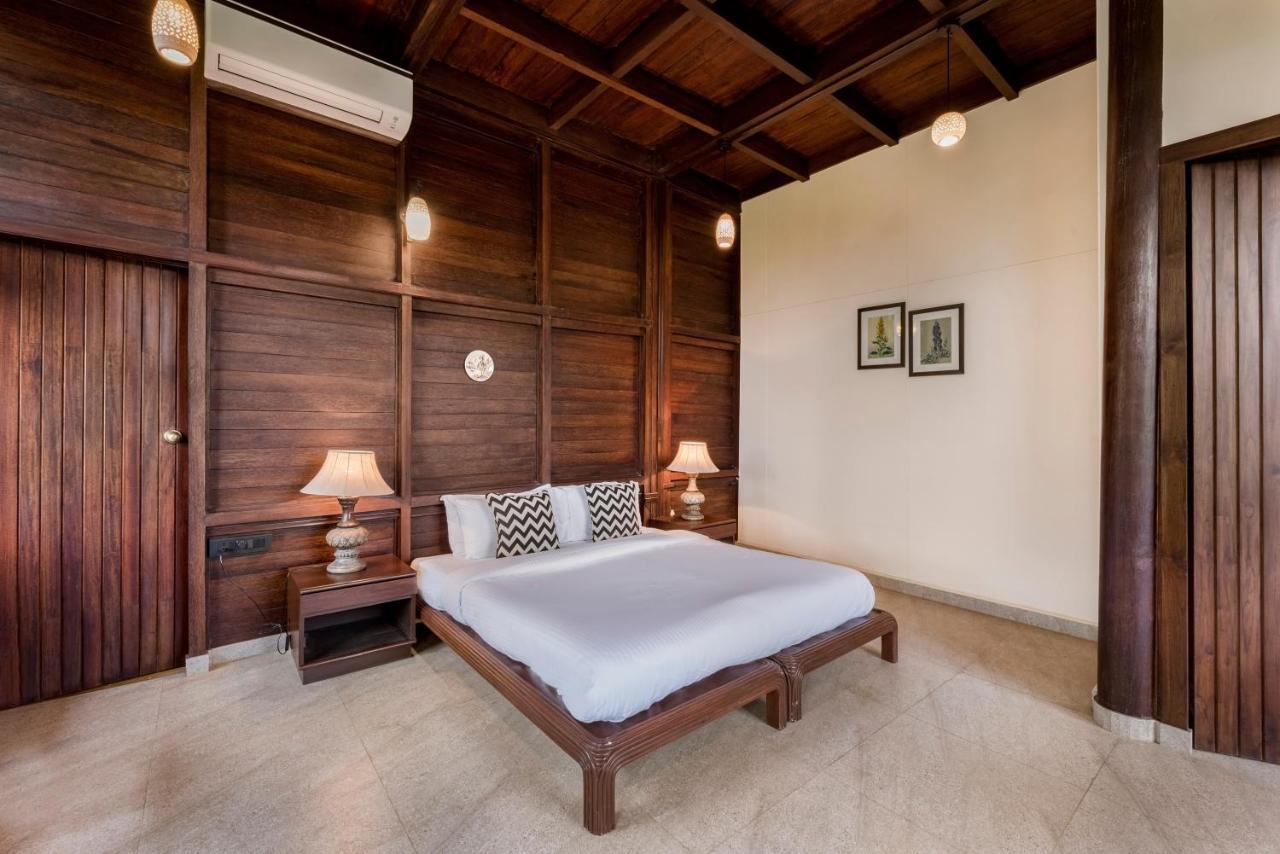 Saffronstays Boulevard Loghouse - A Wooden Chalet Amidst Nature Kārli Exterior foto